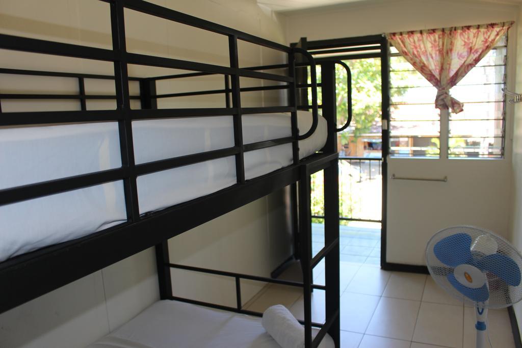 Bamboo Mochileros Hostal Nadi Exterior foto