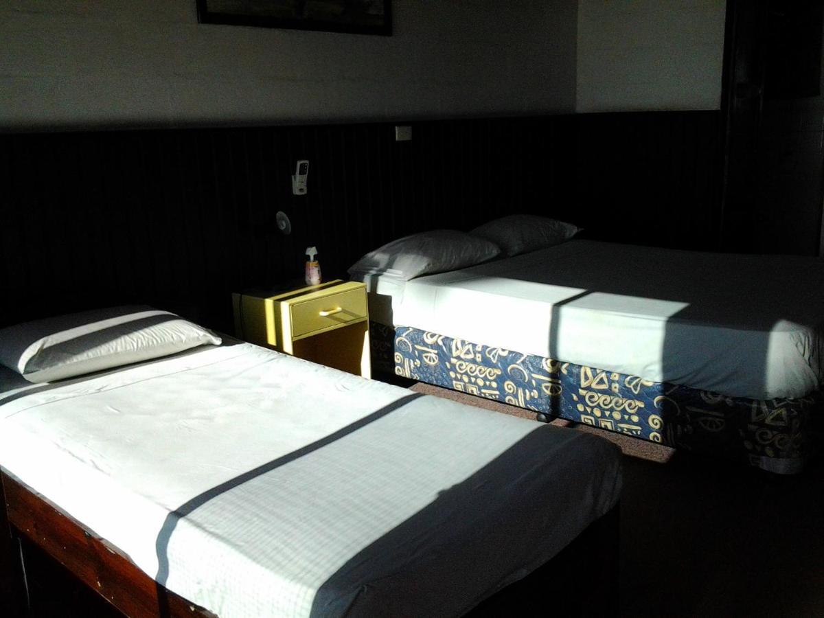 Bamboo Mochileros Hostal Nadi Habitación foto